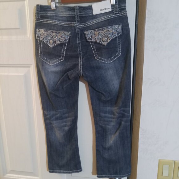 Grace in LA Women's Embellished Capri Jeans 27 - Picture 5 of 8